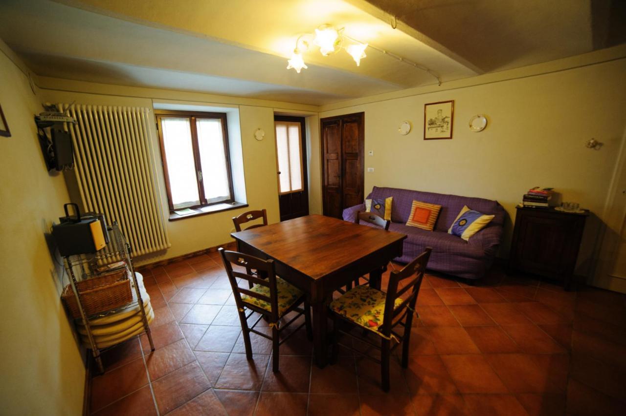 Sul Bric Dei Capalot Apartamento La Morra Exterior foto