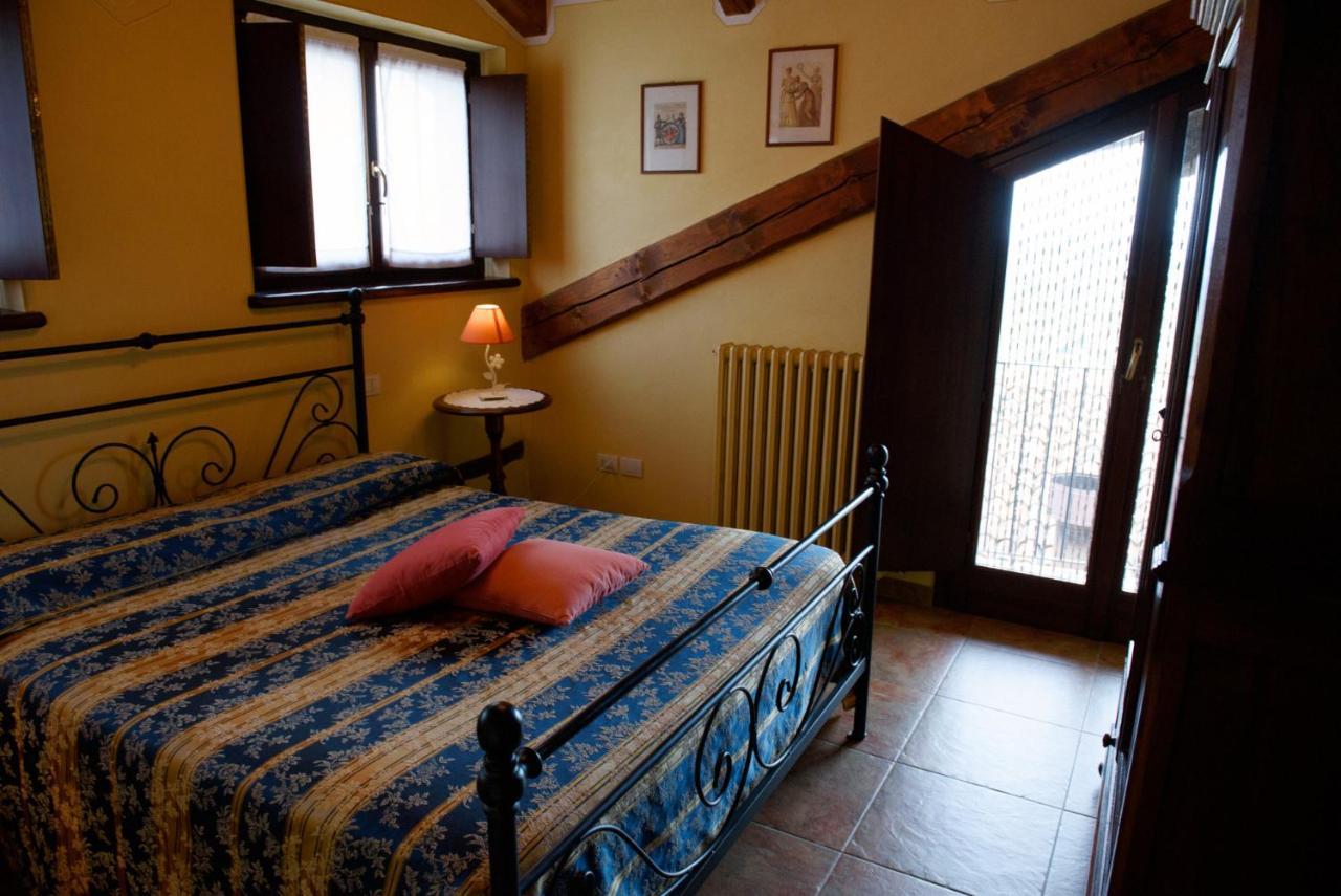 Sul Bric Dei Capalot Apartamento La Morra Exterior foto