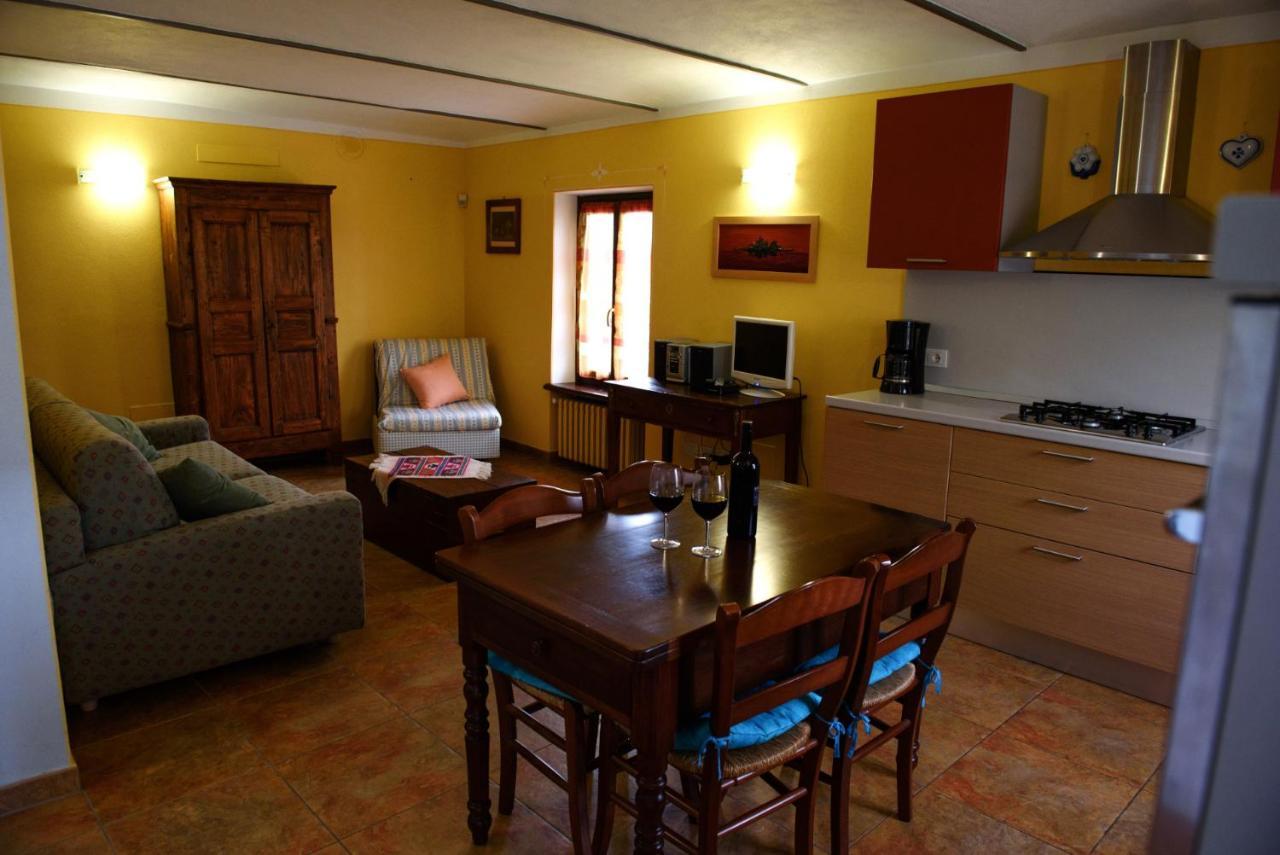 Sul Bric Dei Capalot Apartamento La Morra Exterior foto