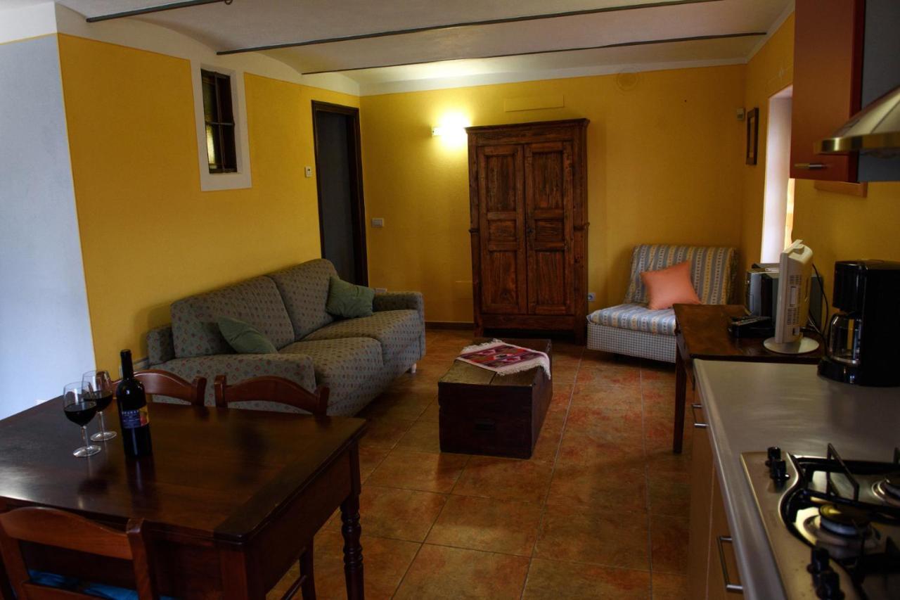 Sul Bric Dei Capalot Apartamento La Morra Exterior foto