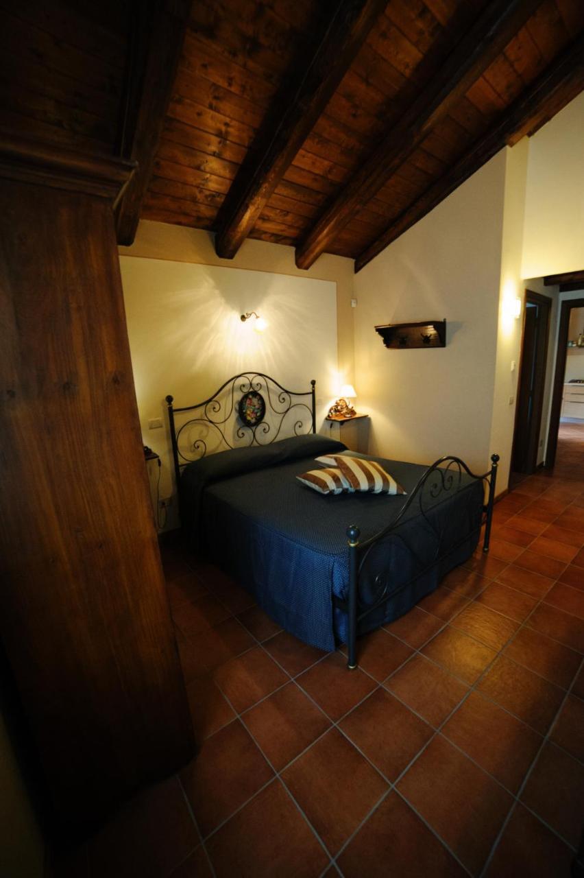 Sul Bric Dei Capalot Apartamento La Morra Exterior foto
